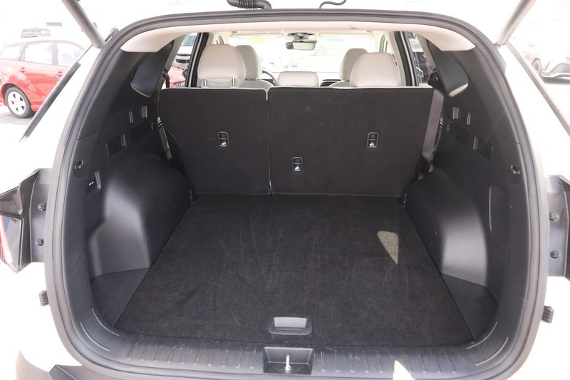 Hyundai Tucson Vehicle Image 07