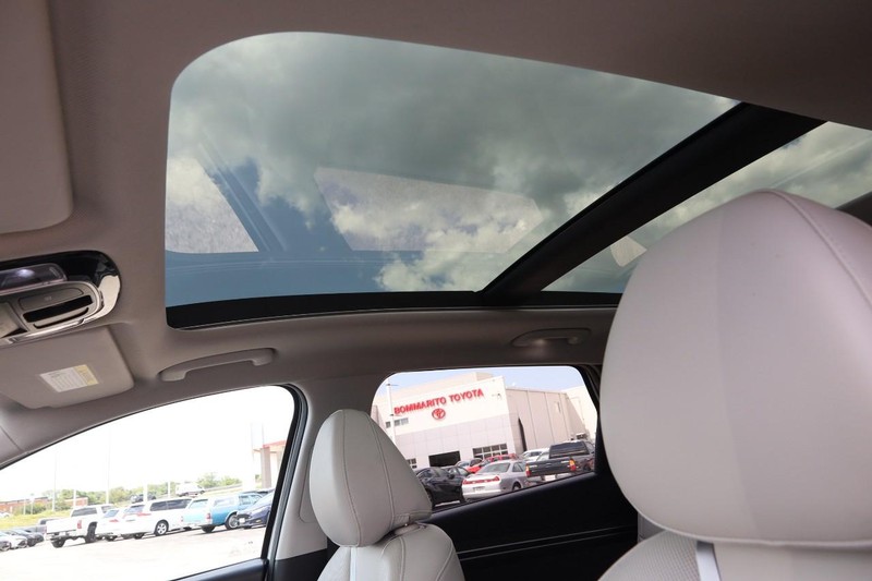 Hyundai Tucson Vehicle Image 11