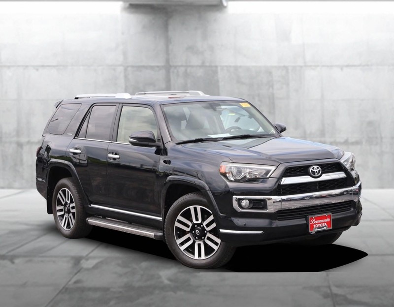 Toyota 4Runner Vehicle Image 02