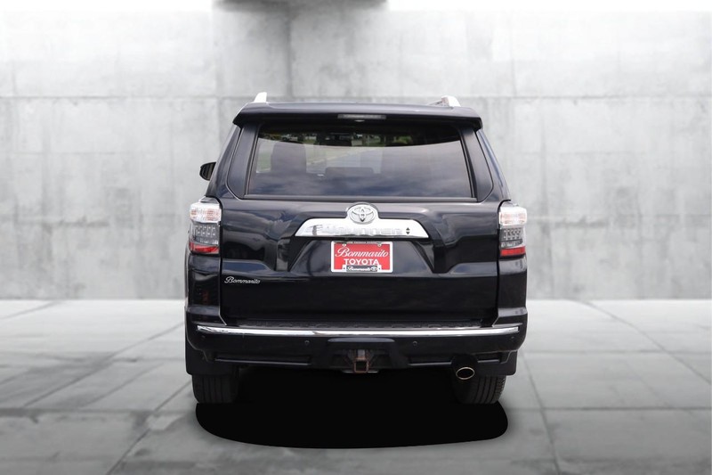 Toyota 4Runner Vehicle Image 06