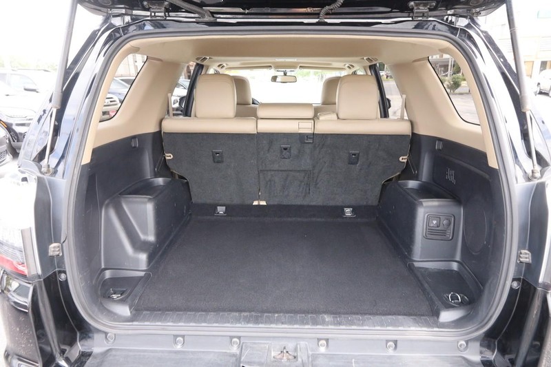 Toyota 4Runner Vehicle Image 07