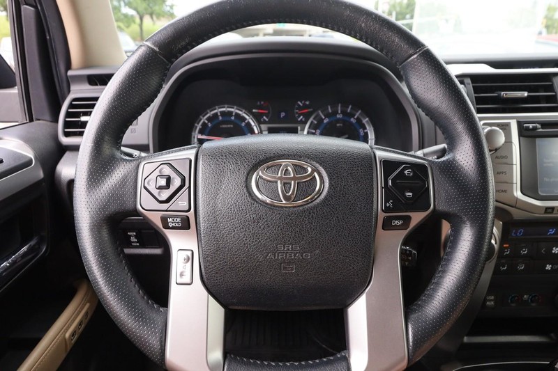 Toyota 4Runner Vehicle Image 11