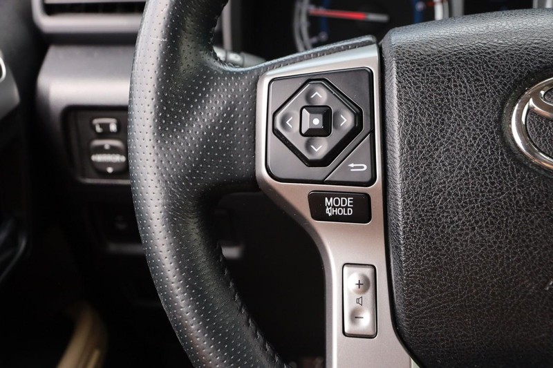 Toyota 4Runner Vehicle Image 12