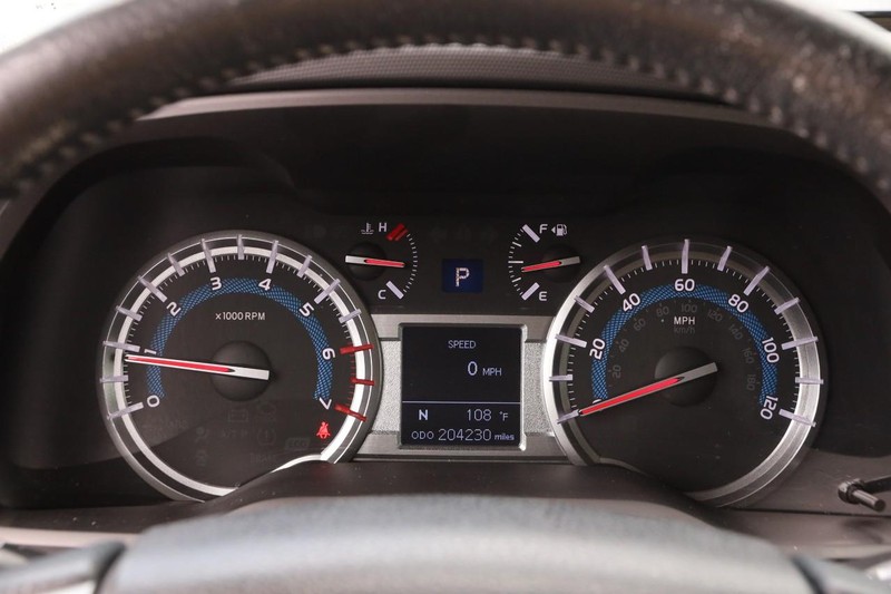 Toyota 4Runner Vehicle Image 14