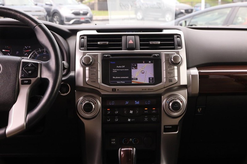 Toyota 4Runner Vehicle Image 25