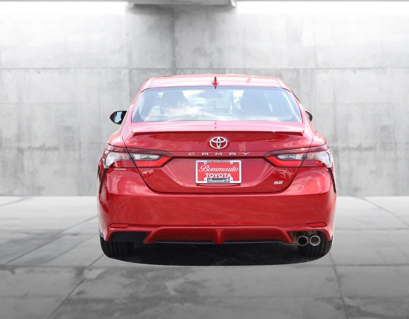 Toyota Camry Vehicle Image 06
