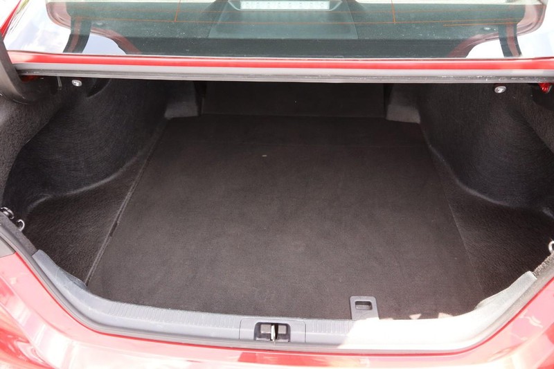 Toyota Camry Vehicle Image 07