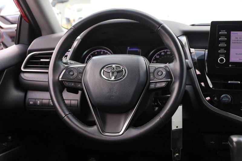 Toyota Camry Vehicle Image 21