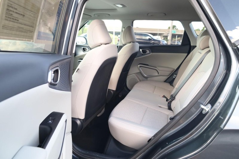 Kia Soul Vehicle Image 22