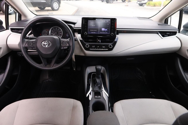 Toyota Corolla Vehicle Image 17