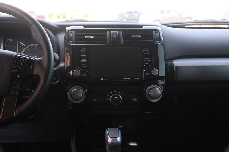 Toyota 4Runner Vehicle Image 24