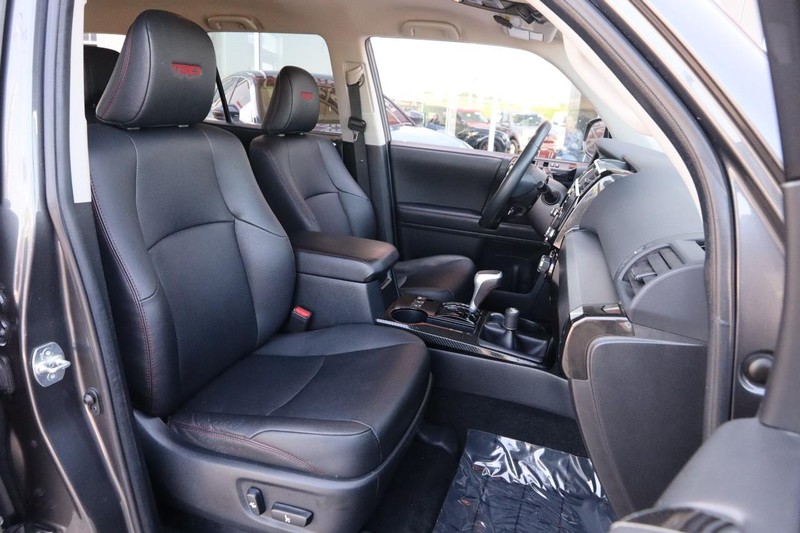 Toyota 4Runner Vehicle Image 26
