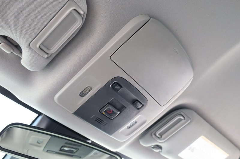 Toyota Camry Vehicle Image 16