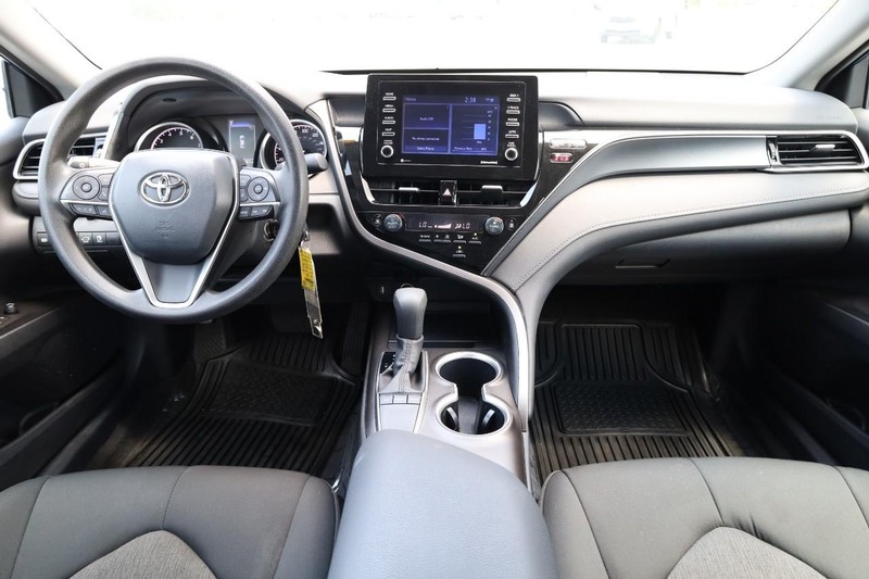 Toyota Camry Vehicle Image 20