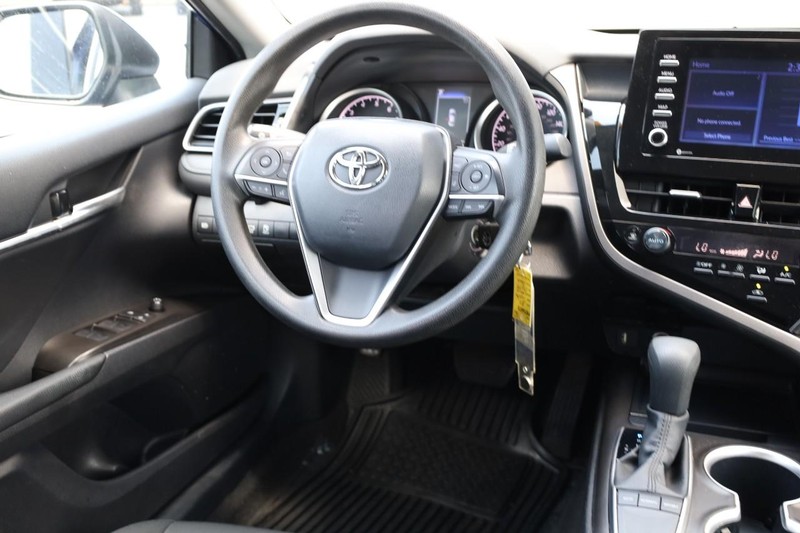 Toyota Camry Vehicle Image 21