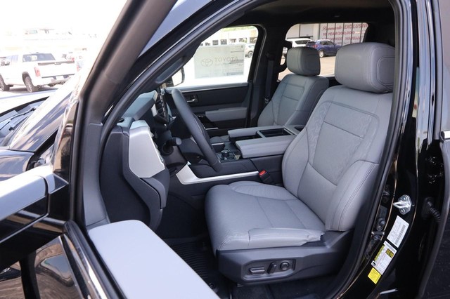 Toyota Tundra 4WD Vehicle Image 08