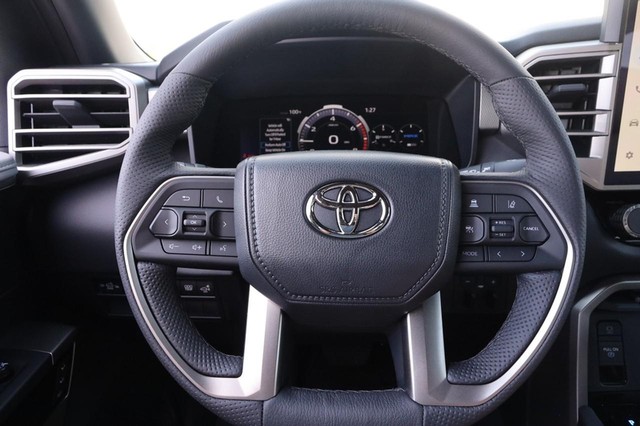 Toyota Tundra 4WD Vehicle Image 10