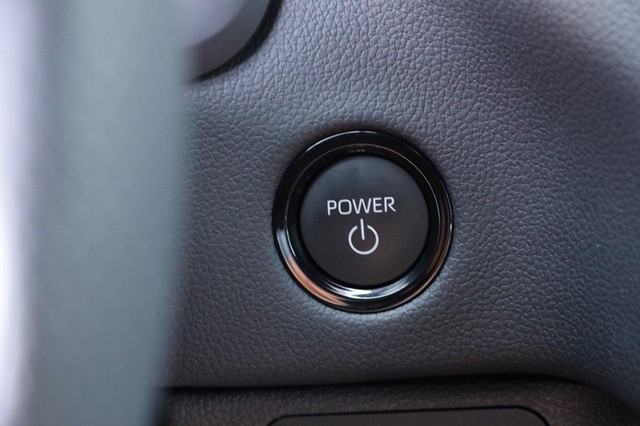 Toyota Tundra 4WD Vehicle Image 14