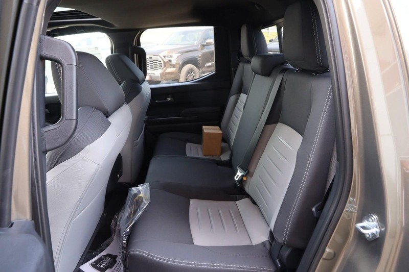 Toyota Tacoma 4WD Vehicle Image 10