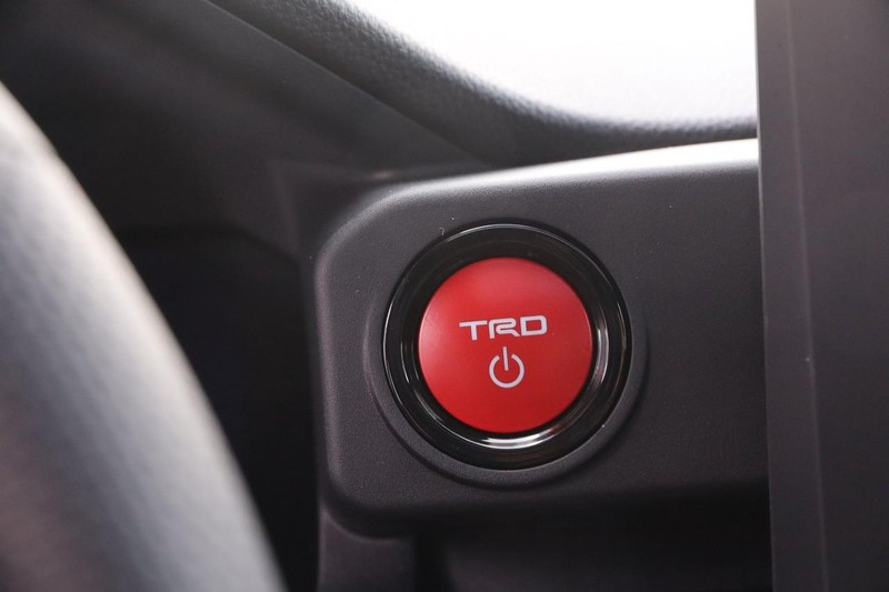 Toyota Tacoma 4WD Vehicle Image 15