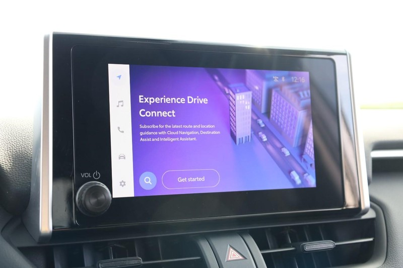 Toyota RAV4 Hybrid Vehicle Image 13