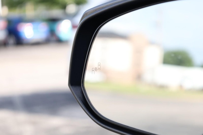 Toyota RAV4 Hybrid Vehicle Image 21