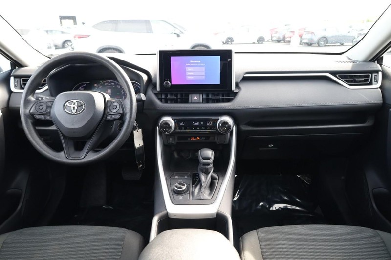 Toyota RAV4 Hybrid Vehicle Image 23