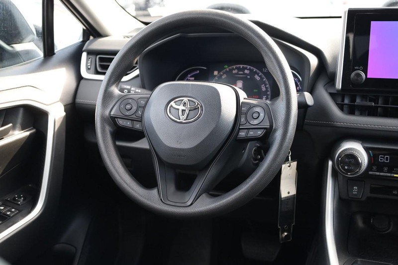 Toyota RAV4 Hybrid Vehicle Image 25