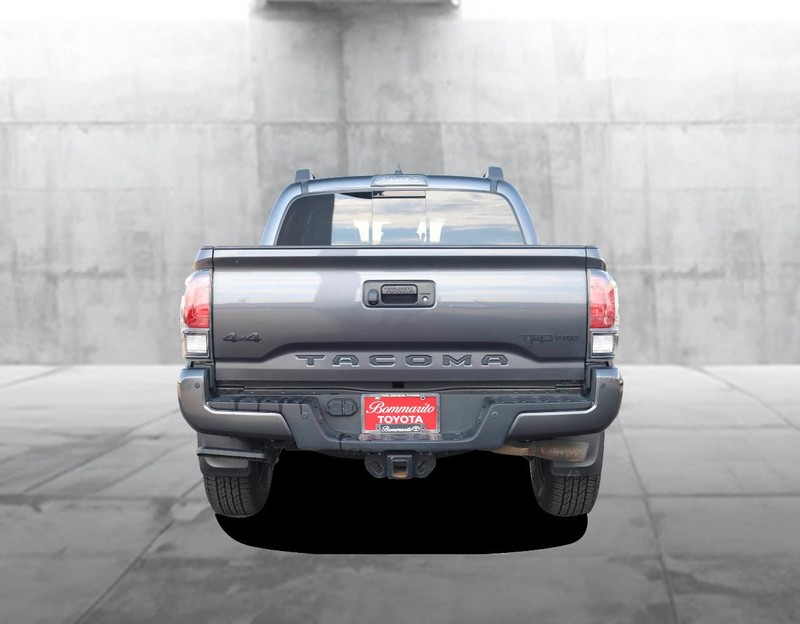 Toyota Tacoma 4WD Vehicle Image 06