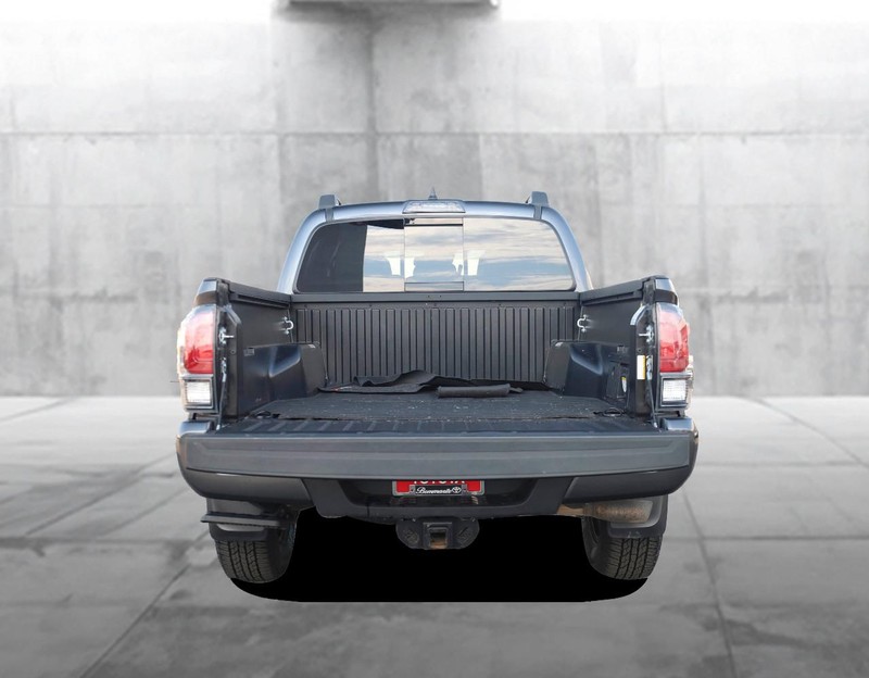 Toyota Tacoma 4WD Vehicle Image 07