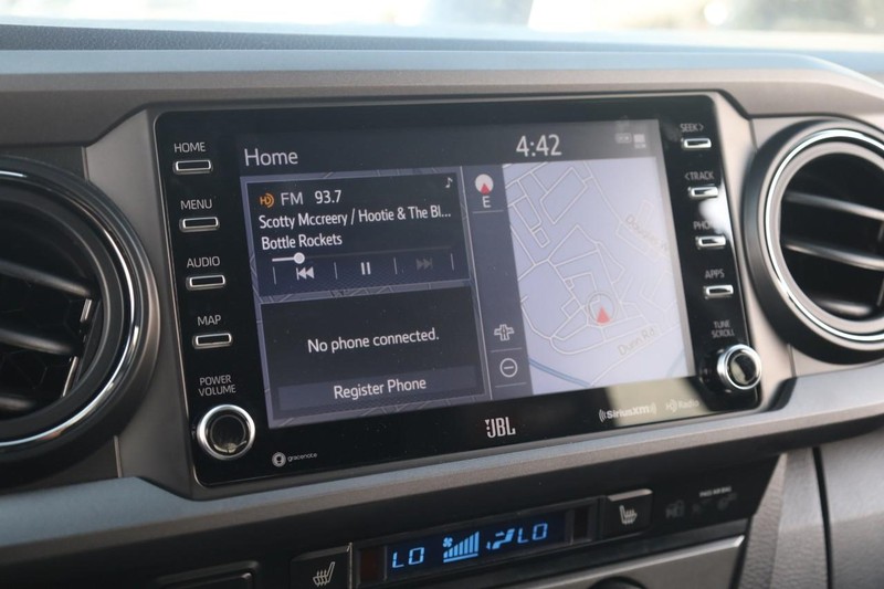 Toyota Tacoma 4WD Vehicle Image 12