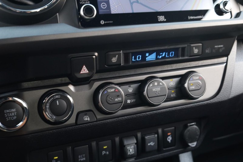 Toyota Tacoma 4WD Vehicle Image 15