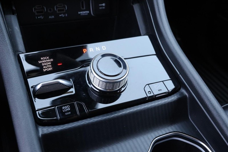 Jeep Grand Cherokee 4xe Vehicle Image 20