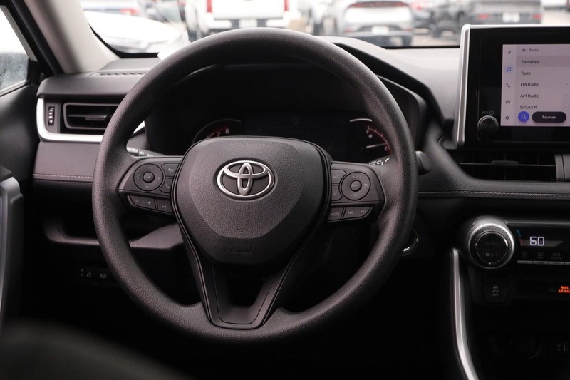Toyota RAV4 Vehicle Image 21