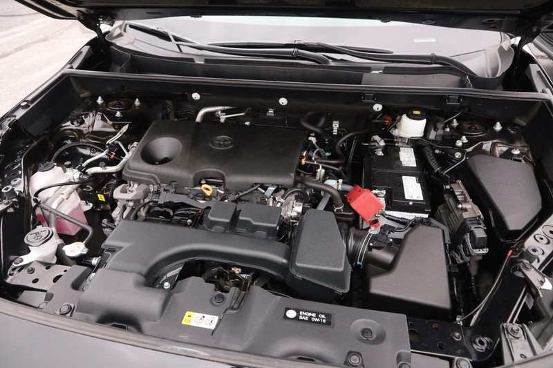 Toyota RAV4 Vehicle Image 25