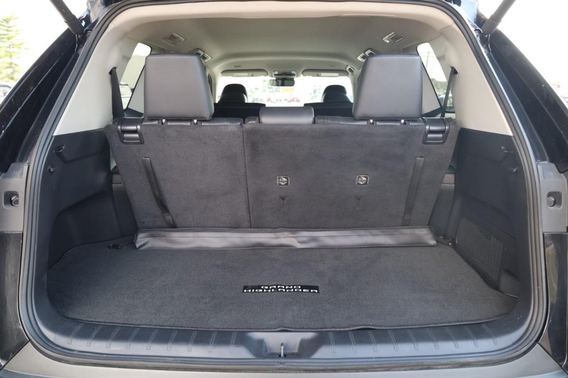 Toyota Grand Highlander Vehicle Image 07