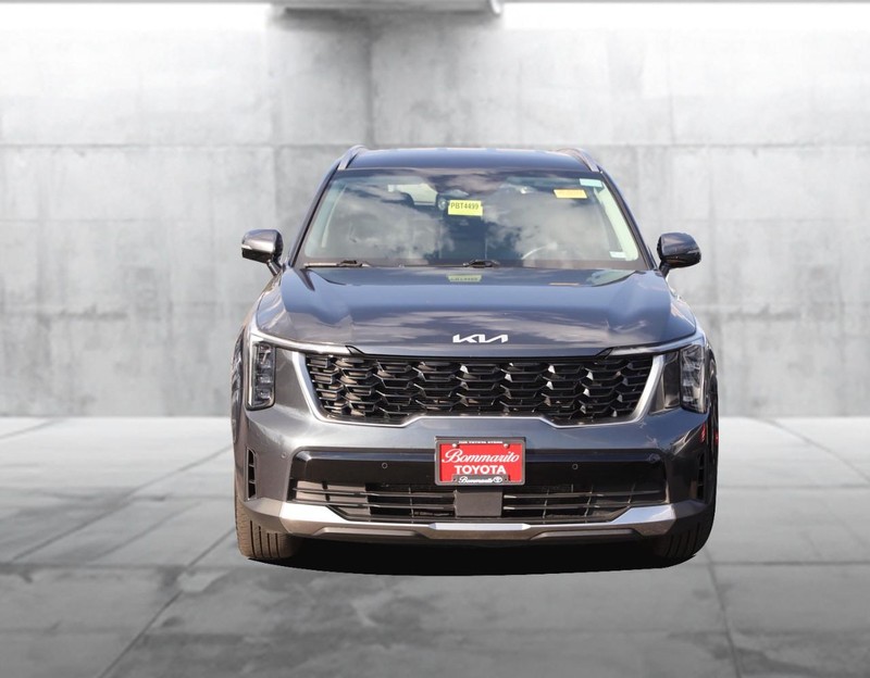 Kia Sorento Vehicle Image 04