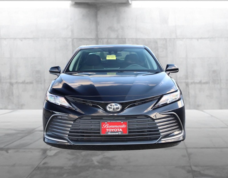 Toyota Camry Vehicle Image 04