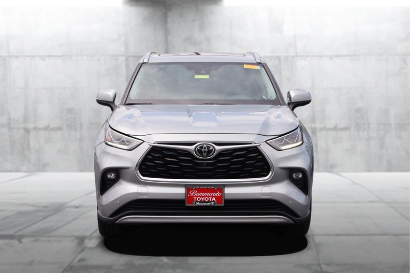 Toyota Highlander Vehicle Image 04