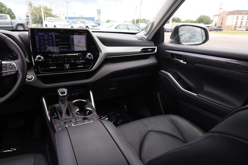 Toyota Highlander Vehicle Image 27