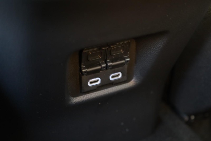Toyota RAV4 Vehicle Image 20