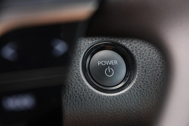 Toyota Camry Vehicle Image 14
