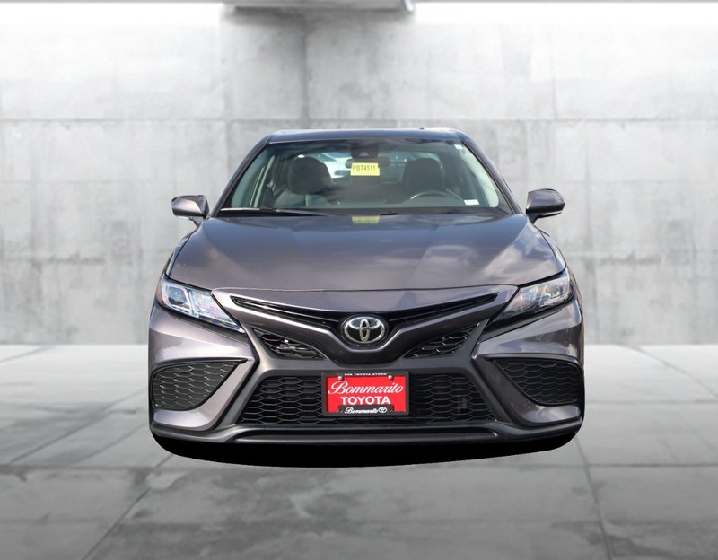 Toyota Camry Vehicle Image 04