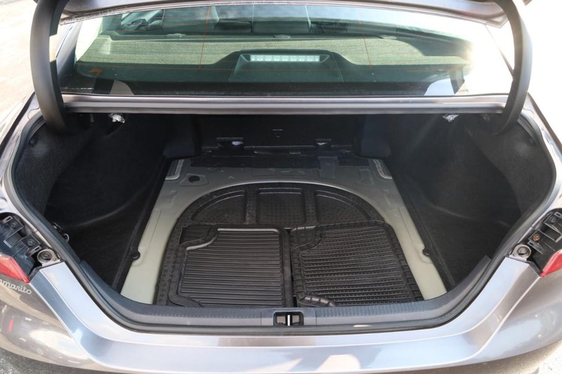 Toyota Camry Vehicle Image 07