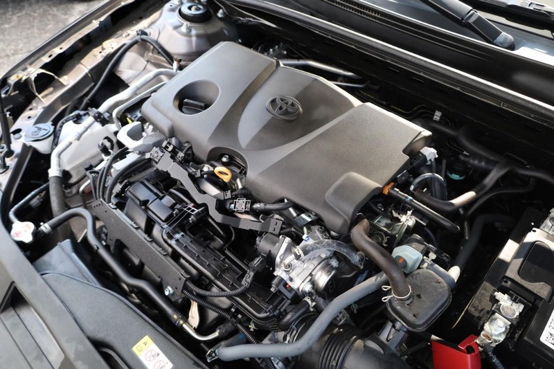 Toyota Camry Vehicle Image 24