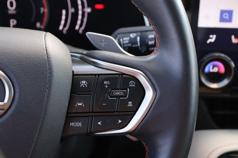 Lexus NX Vehicle Image 14