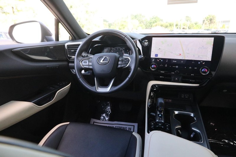Lexus NX Vehicle Image 22