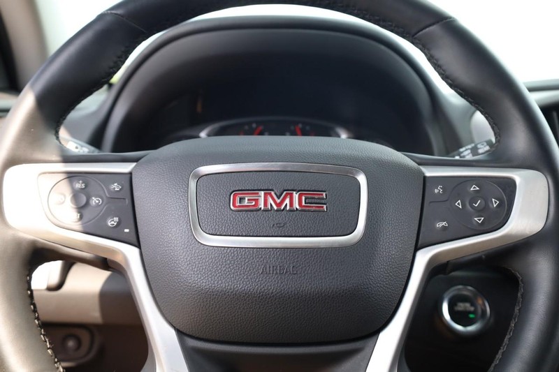 GMC Terrain Vehicle Image 09