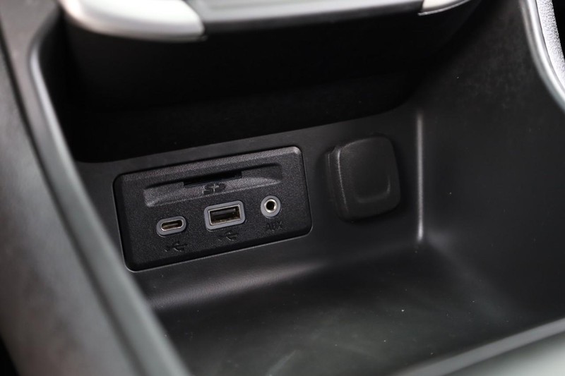 GMC Terrain Vehicle Image 15