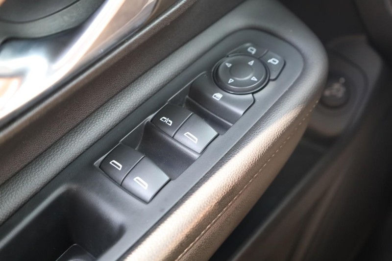 GMC Terrain Vehicle Image 17